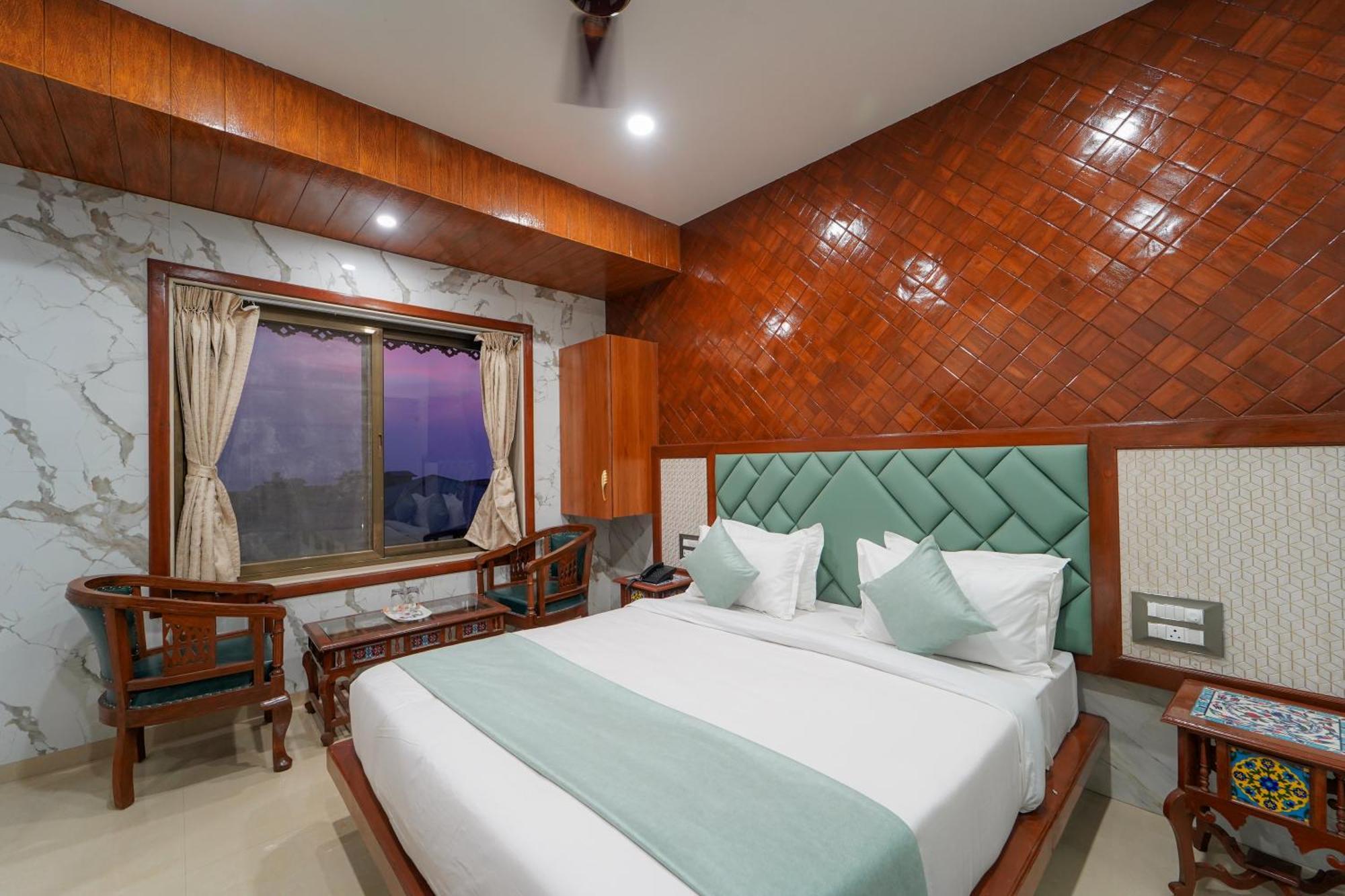 Hotel Bright Star Mahabaleshwar Exterior photo